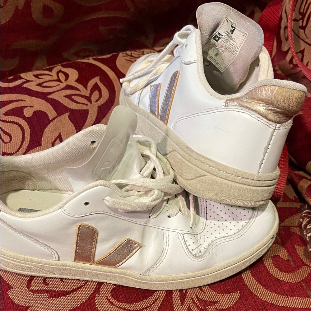 Veja Women's White and Metallic Sneakers